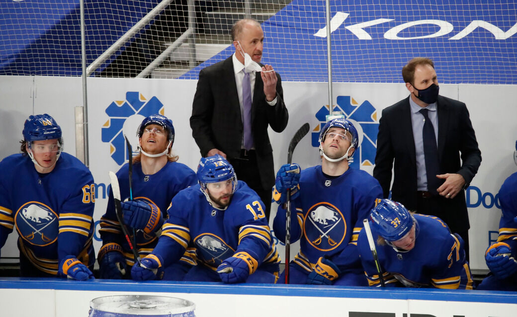 Sabres fall to Devils 6-3